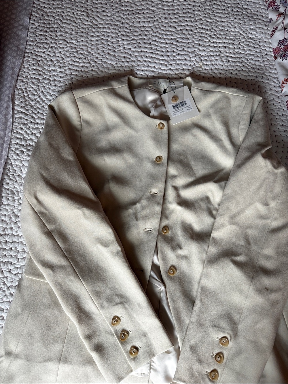 Dissh Cream Button-Front Women's Blazer